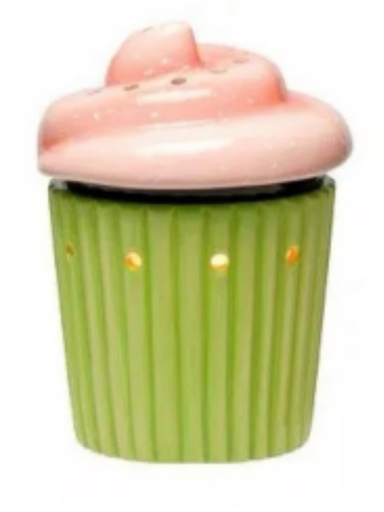 Scentsy Other - Scentsy cupcake warmer NEW NWT ceramic 3 piece retired
